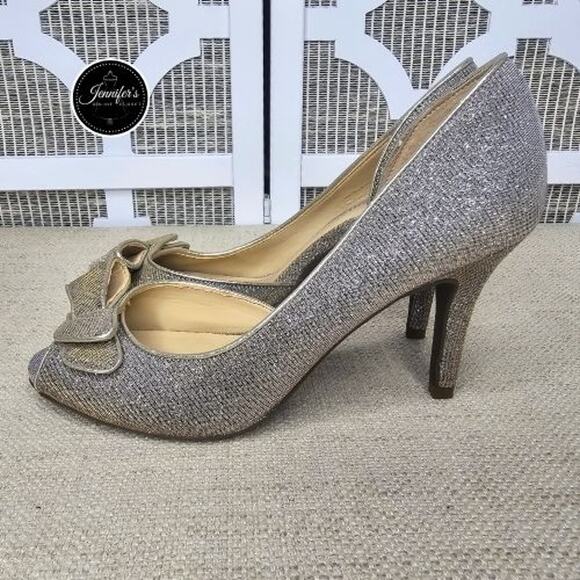 Kelly & Katie Metallic Gold/Silver Janet Peep Toe Pump Size 6 - Picture 4 of 13